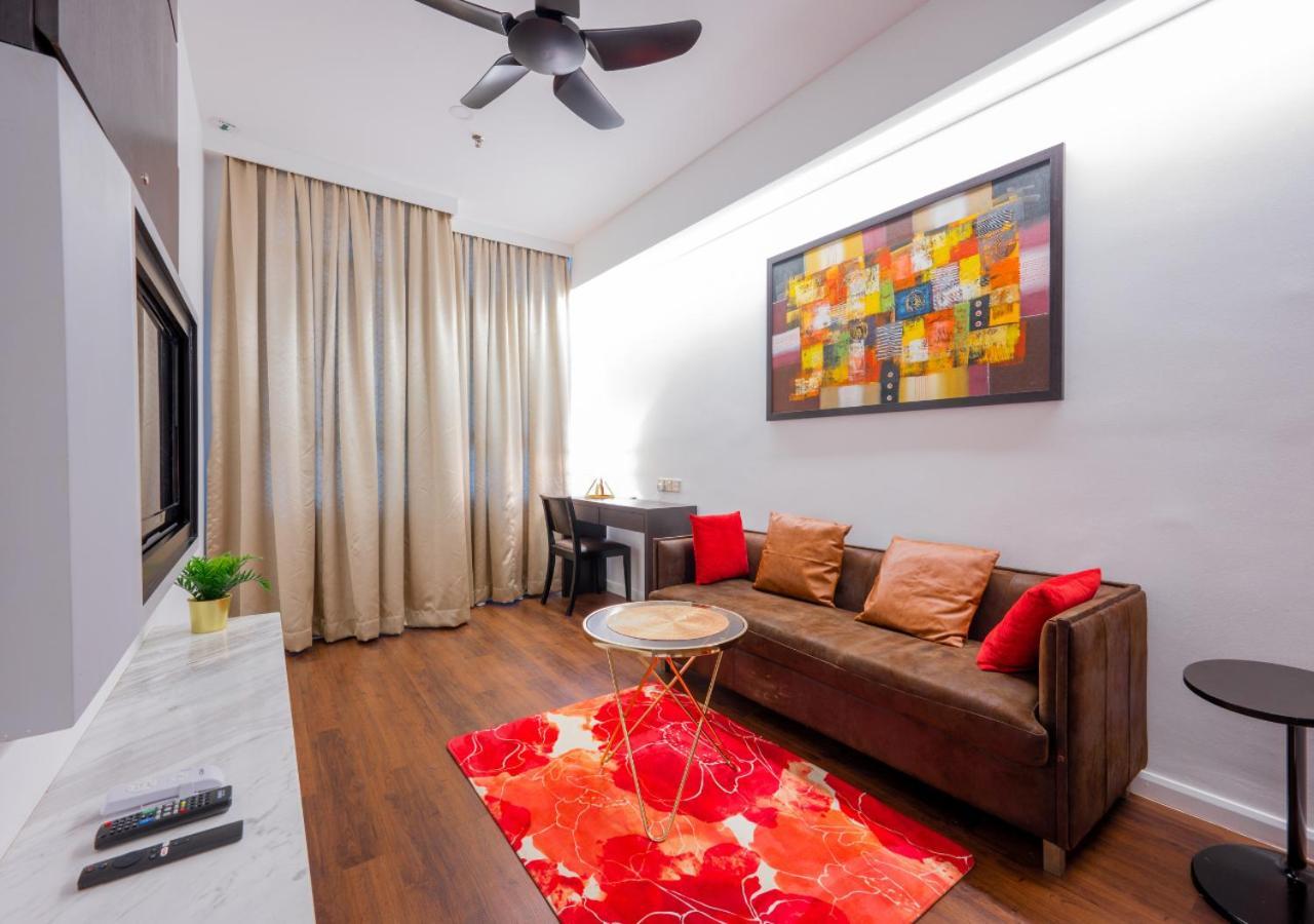 Greystone Centrestage Pj Hotel Петалинг Джая Екстериор снимка