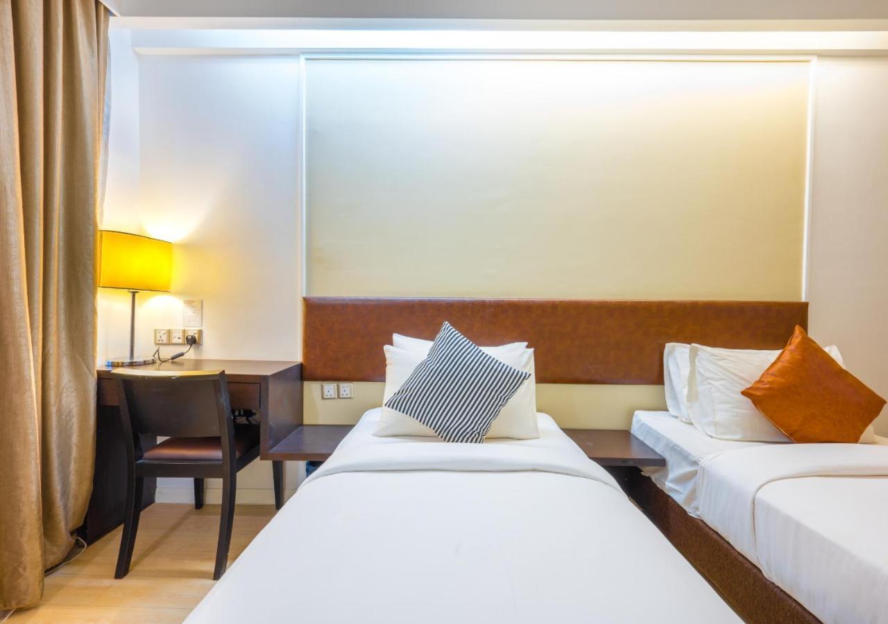 Greystone Centrestage Pj Hotel Петалинг Джая Екстериор снимка