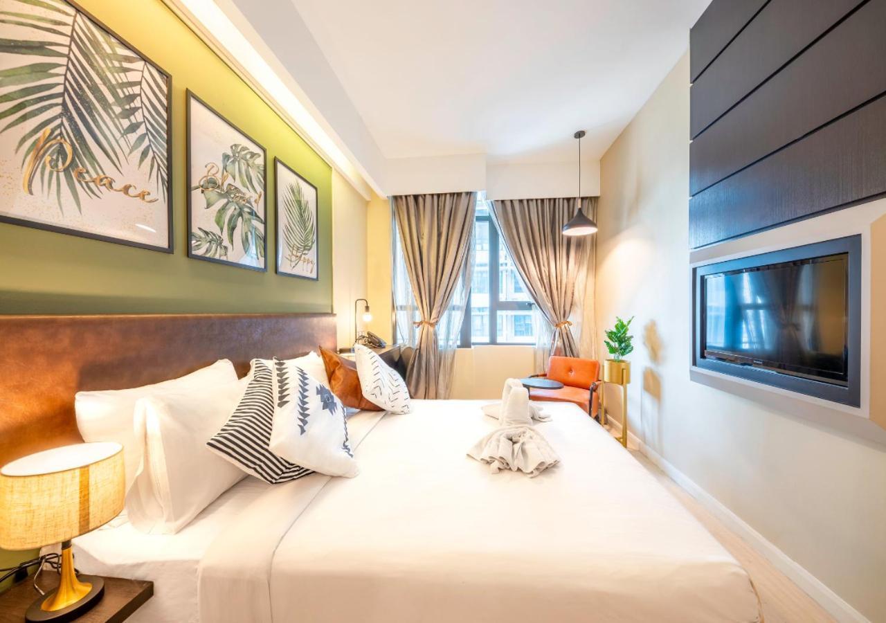 Greystone Centrestage Pj Hotel Петалинг Джая Екстериор снимка